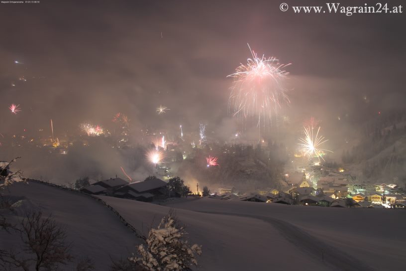 Feuerwerk Ortsblick Wagrain 12 Silvester 2013-14