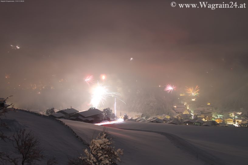 Feuerwerk Ortsblick Wagrain 16 Silvester 2013-14