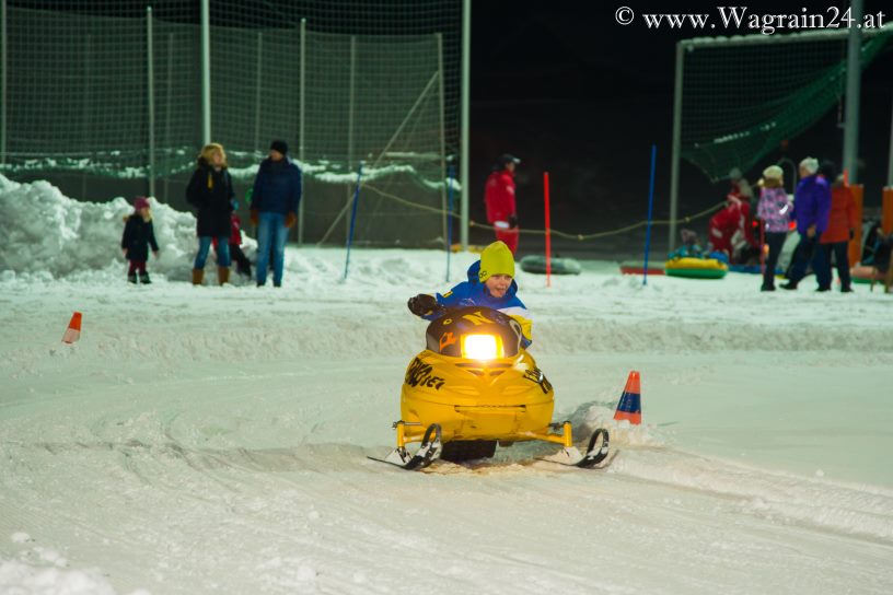 Skidoofahren für Kids beim Winterfest Wagrain-Kleinarl 2015