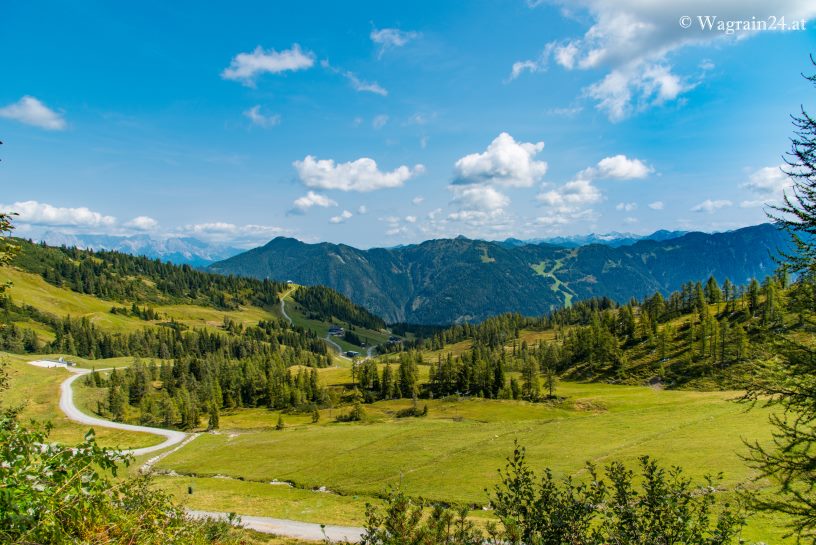 Panoramablick nach Flachau - Lackenkogel